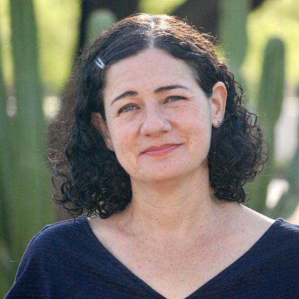 Lisa  Molomot Headshot